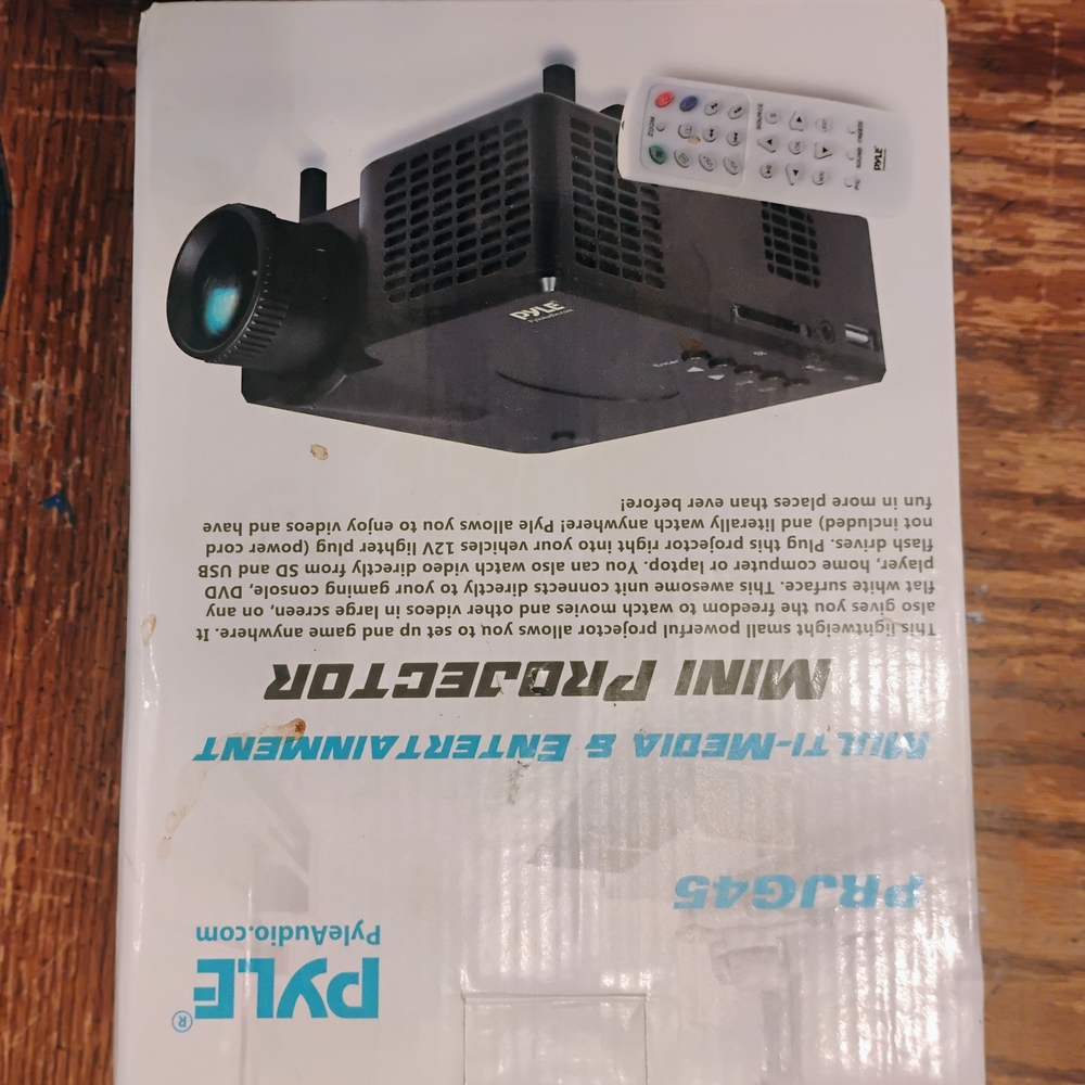 Black Mini Projector - Picture 2 of 2